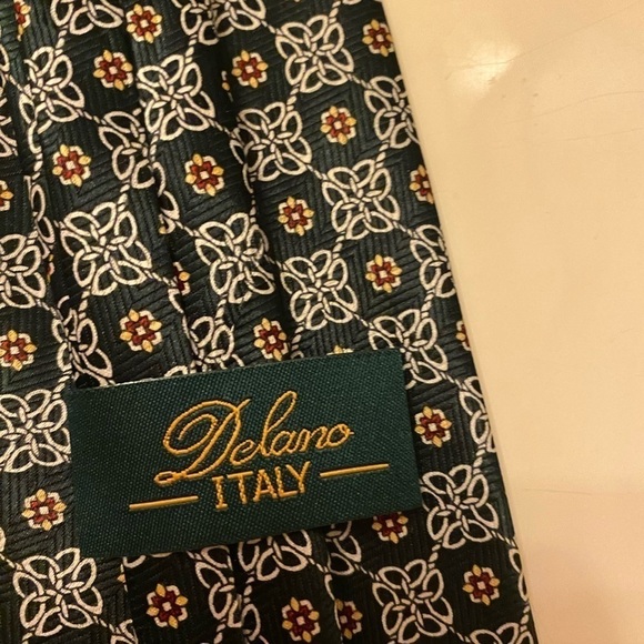 NWOT DELANO MENS SILK TIE - Picture 3 of 5